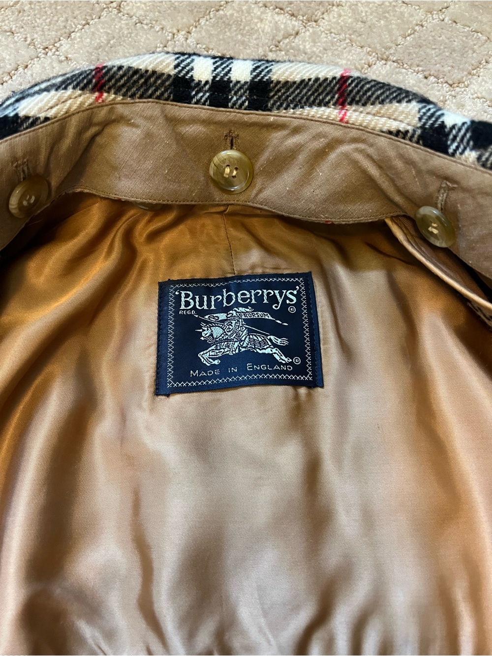 Burberry Beige Trench Coat with removable wool Nova Check Collar and Lining - Picture 4 of 15